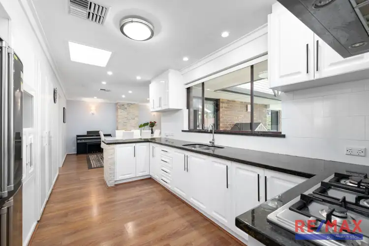32 Gracechurch Crescent, Leeming WA 6149
