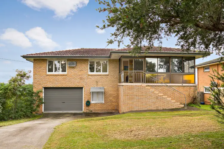 31 Dorkay Street, Stafford Heights QLD 4053