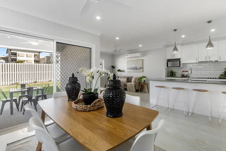 Fifth view of Homely semi-detached listing, 2/15 Hawthorne Street, Beenleigh QLD 4207
