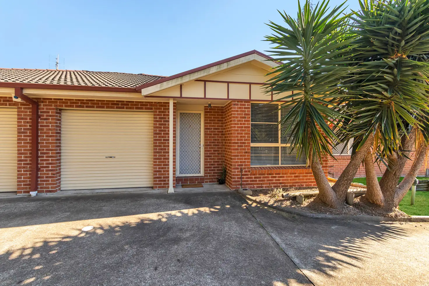 Main view of Homely villa listing, 2/4 Courtney Close, Wallsend NSW 2287