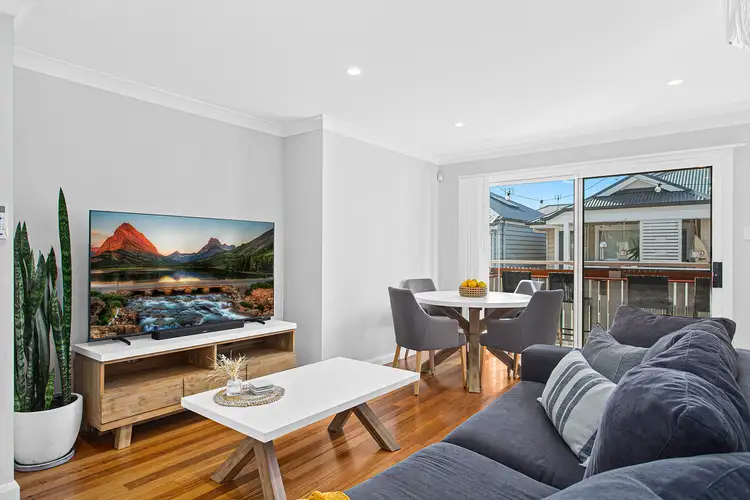 10 Woollamia Lane, Tullimbar NSW 2527