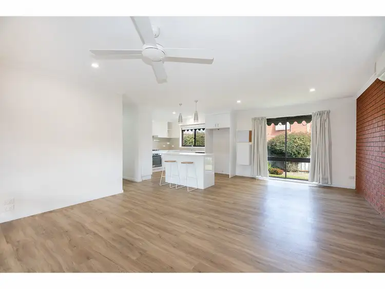 Fifth view of Homely unit listing, 2/23 Wentworth Court, Lavington NSW 2641