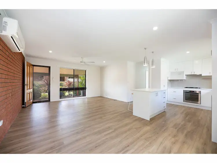 Seventh view of Homely unit listing, 2/23 Wentworth Court, Lavington NSW 2641