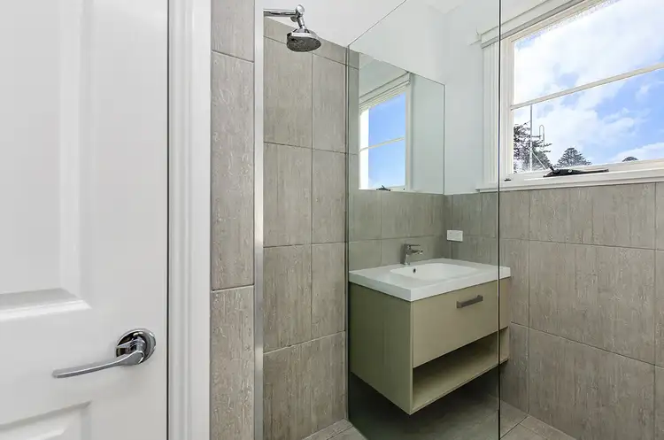 Fifth view of Homely apartment listing, 3/8 Bank Street, Port Fairy VIC 3284