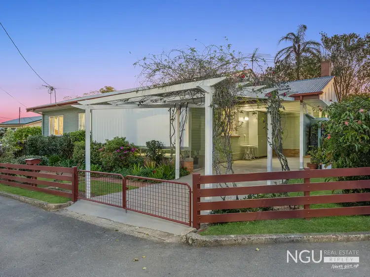 1 Baird Street, Eastern Heights QLD 4305