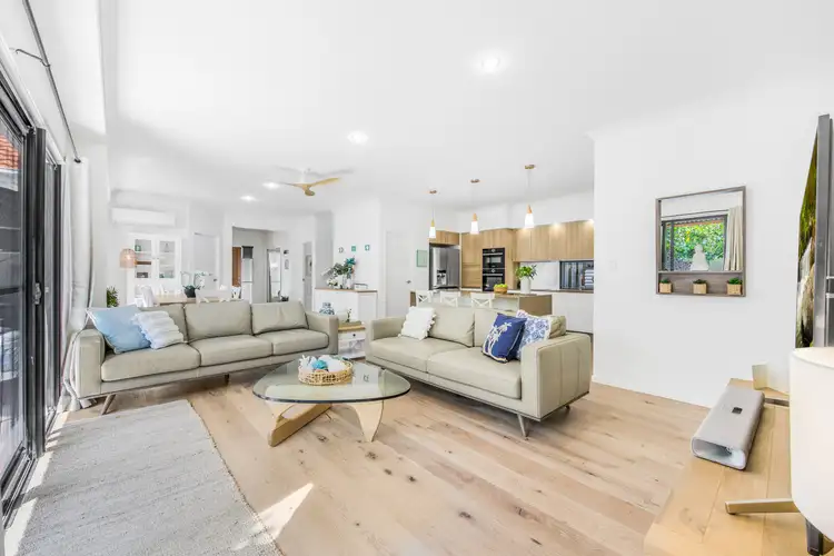 14 St Paul Crescent, Varsity Lakes QLD 4227