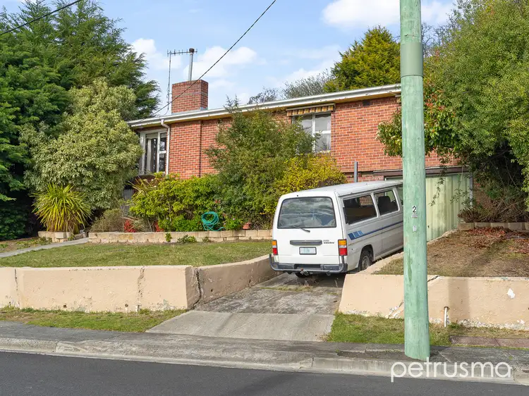 6 Elaine Crescent, West Hobart TAS 7000