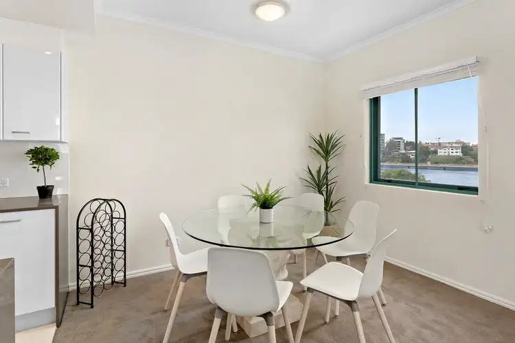 Second view of Homely apartment listing, 33/10 Goodwin Street, Kangaroo Point QLD 4169