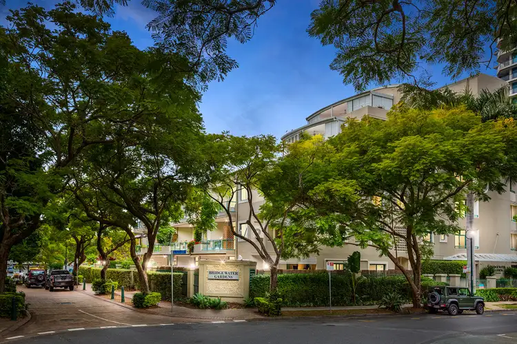 Third view of Homely apartment listing, 33/10 Goodwin Street, Kangaroo Point QLD 4169