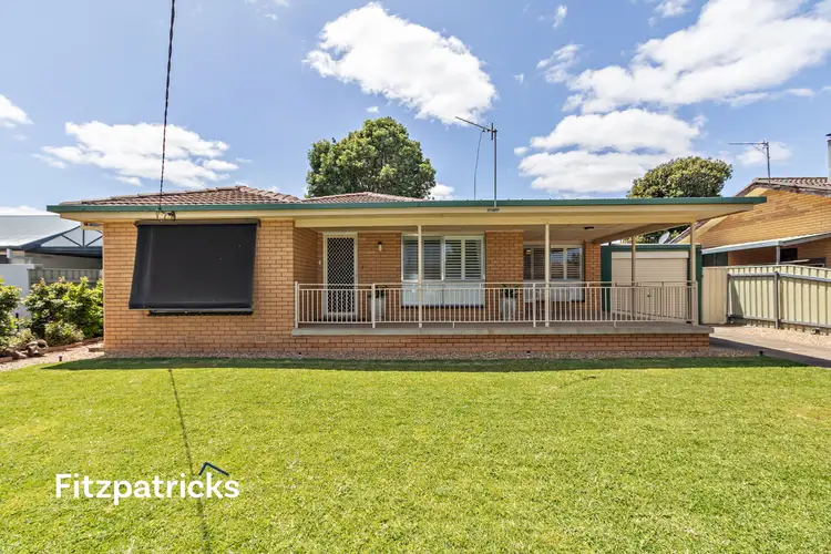 17 Geneva Crescent, Lake Albert NSW 2650