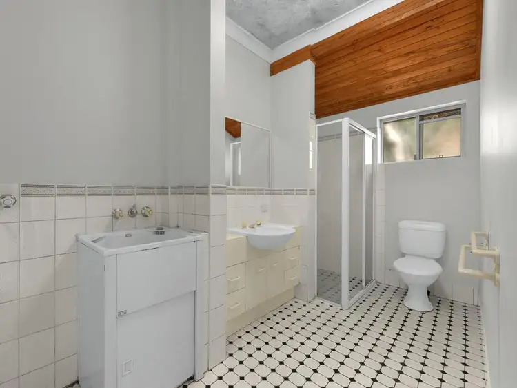 Sixth view of Homely unit listing, Lot 2 Unit 6/282 Cavendish Road, Coorparoo QLD 4151