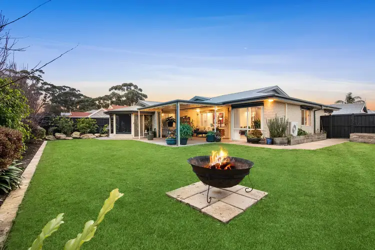 24 Lansell Avenue, Safety Beach VIC 3936