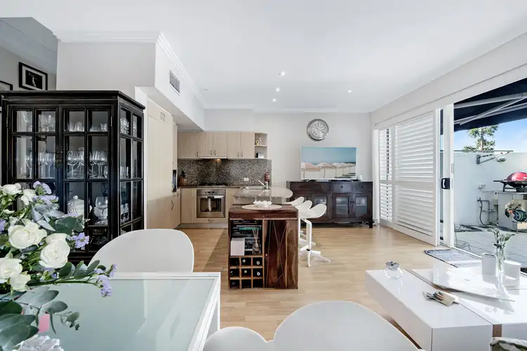2/103 Salerno Street, Surfers Paradise QLD 4217
