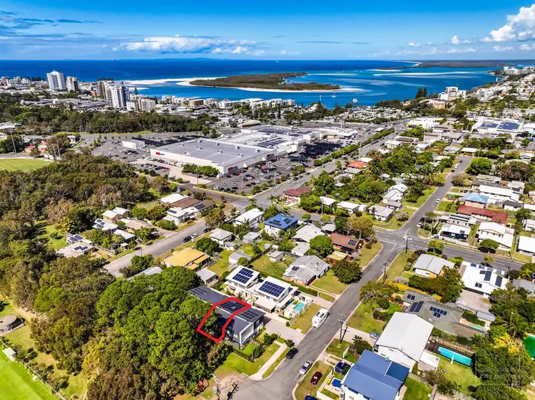 2/17 Second Avenue, Caloundra QLD 4551
