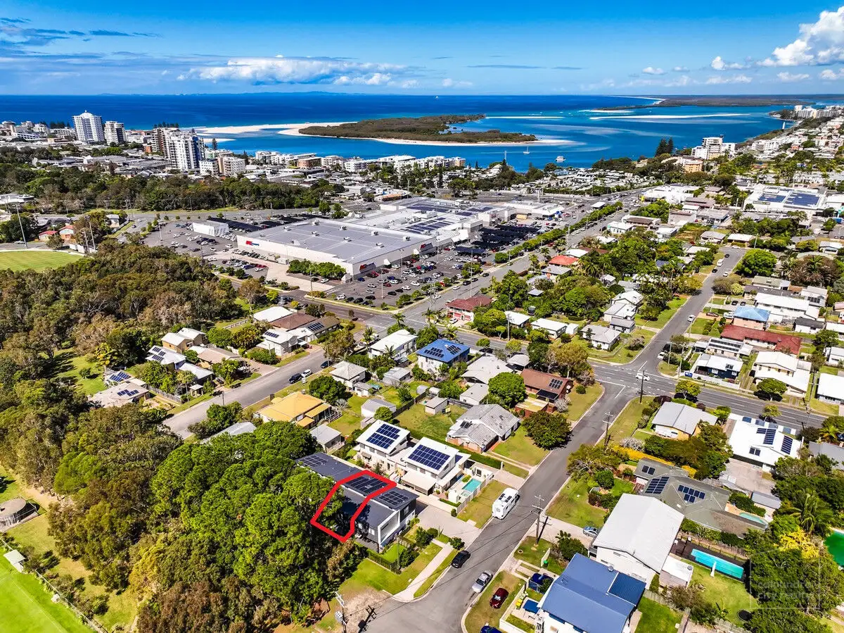 Main view of Homely townhouse listing, 2/17 Second Avenue, Caloundra QLD 4551