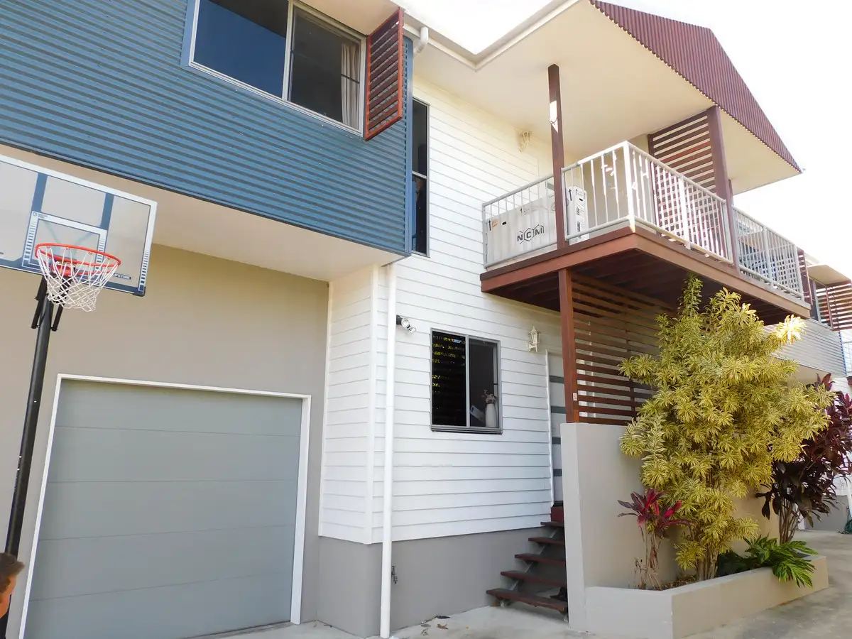 Main view of Homely townhouse listing, 2/104 Goldsmith, South Mackay QLD 4740