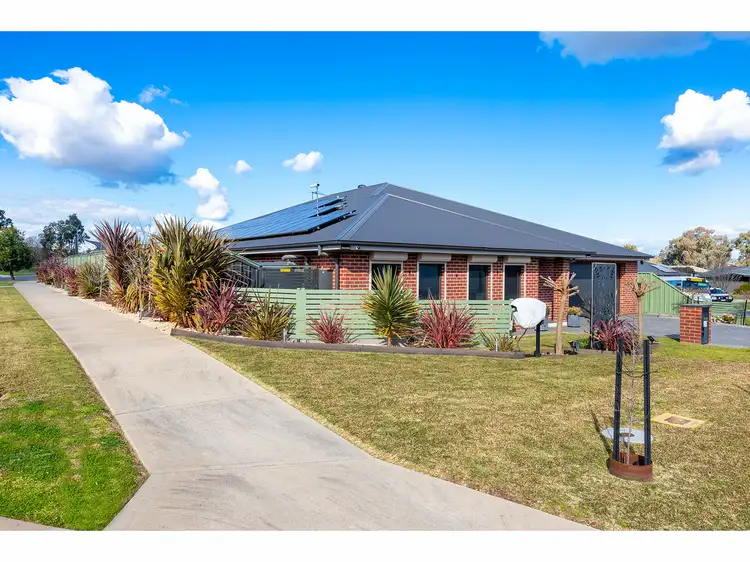 Second view of Homely house listing, 3 Balmain Place, Lavington NSW 2641