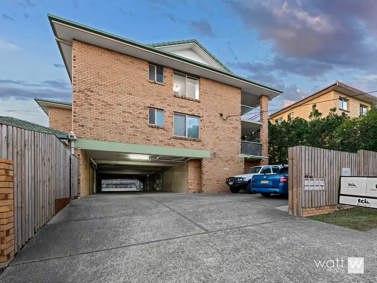 2/411 Rode Road, Chermside QLD 4032