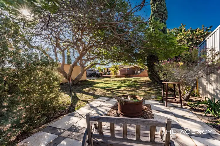 236 Place Road, Wonthella WA 6530