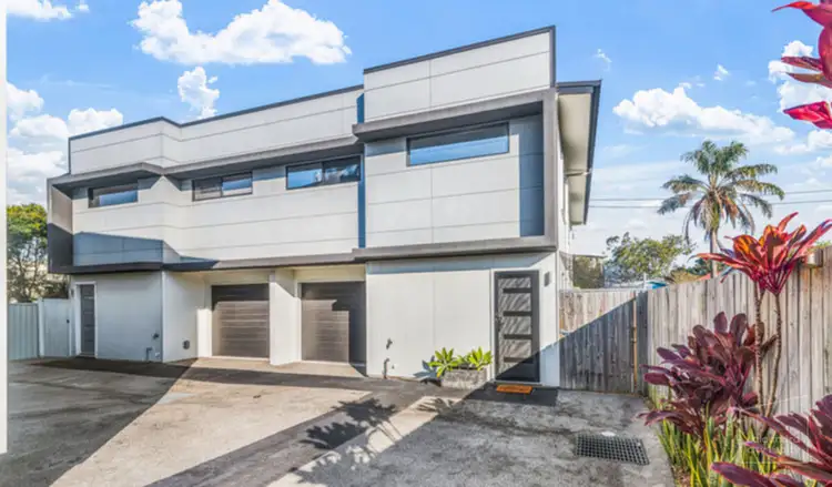 Main view of Homely unit listing, 4/6 Kalinga Street, Caloundra QLD 4551