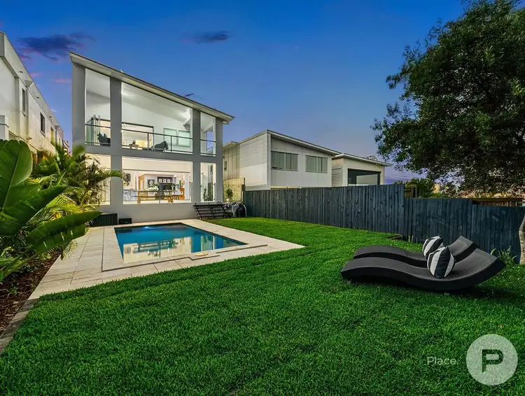29 Taylor Street, Balmoral QLD 4171