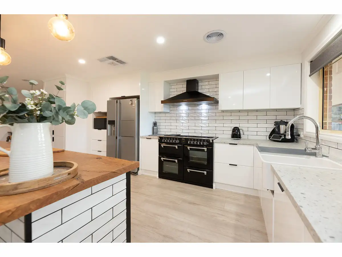 Main view of Homely house listing, 2 Down Court, West Wodonga VIC 3690