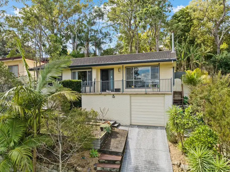 10 Joyce Avenue, Wyoming NSW 2250