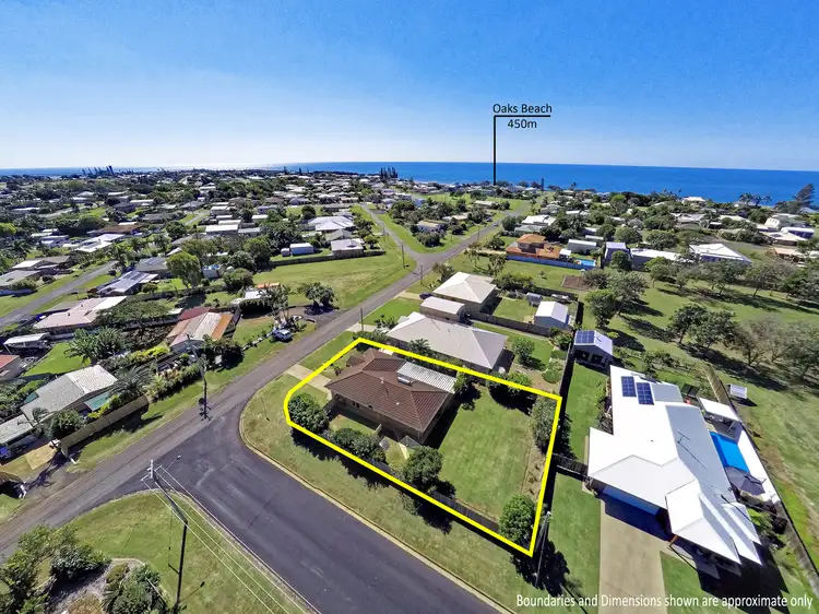 7 Milton Street, Burnett Heads QLD 4670