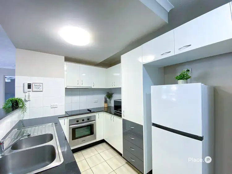 Third view of Homely unit listing, 17/6 Omeo Street, Macgregor QLD 4109