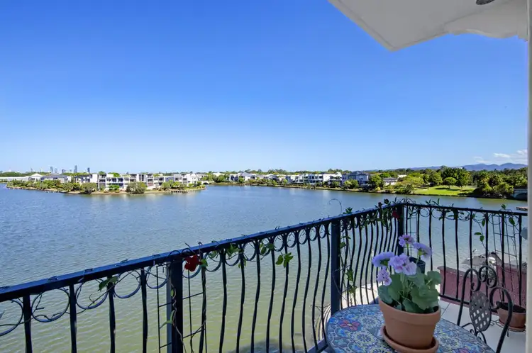 69/3030 The Boulevarde, Carrara QLD 4211