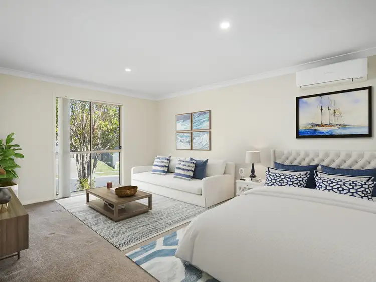6 Wellers Street, Pacific Pines QLD 4211