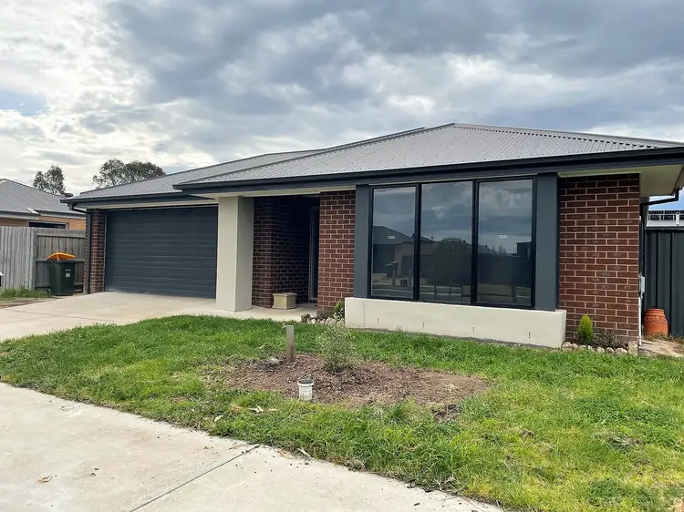 5 Peters Drive, Stratford VIC 3862