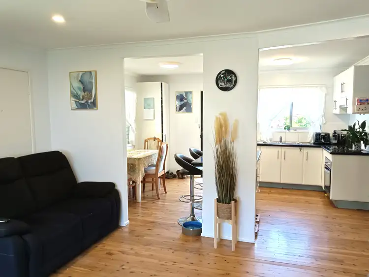 Sixth view of Homely house listing, 9 Perulpa Street, Coochiemudlo Island QLD 4184