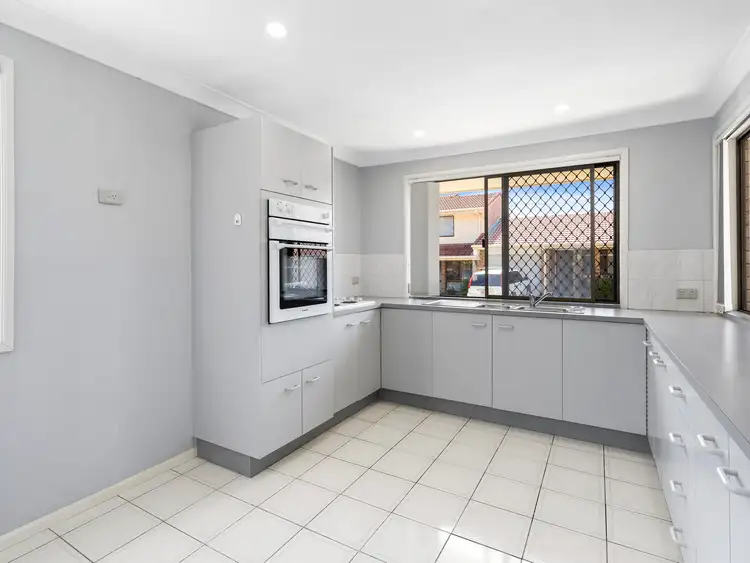 Fifth view of Homely unit listing, 4/15 Lane Crt, Mount Warren Park QLD 4207