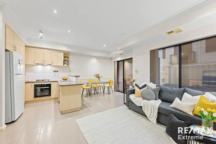 6/12 Leila Street, Cannington WA 6107