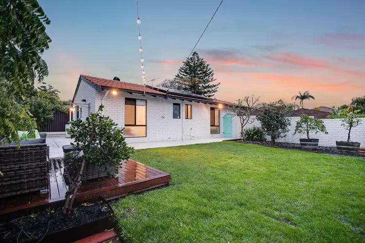 1/25 Bristol Avenue, Bicton WA 6157