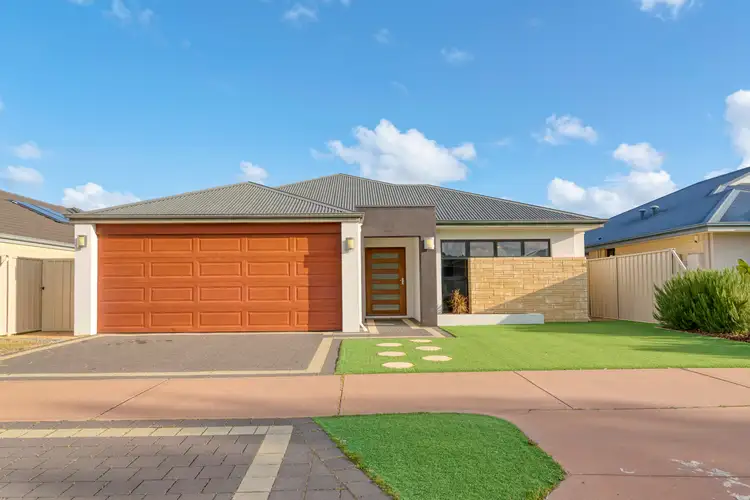 8 Melnik Street, Caversham WA 6055