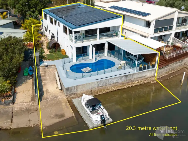 19 Perry Place, Biggera Waters QLD 4216