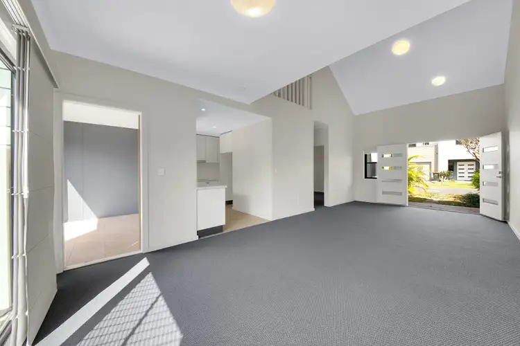 Seventh view of Homely townhouse listing, 37/1 Michel Place, Telina QLD 4680