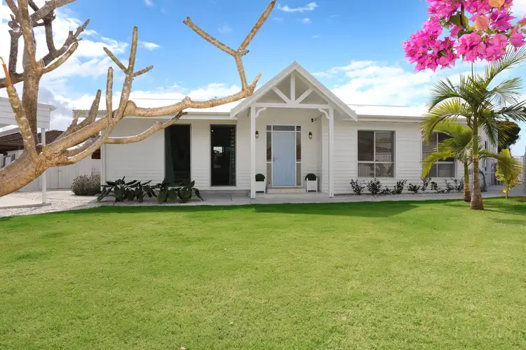 11 Wendoree Way, Coombabah QLD 4216