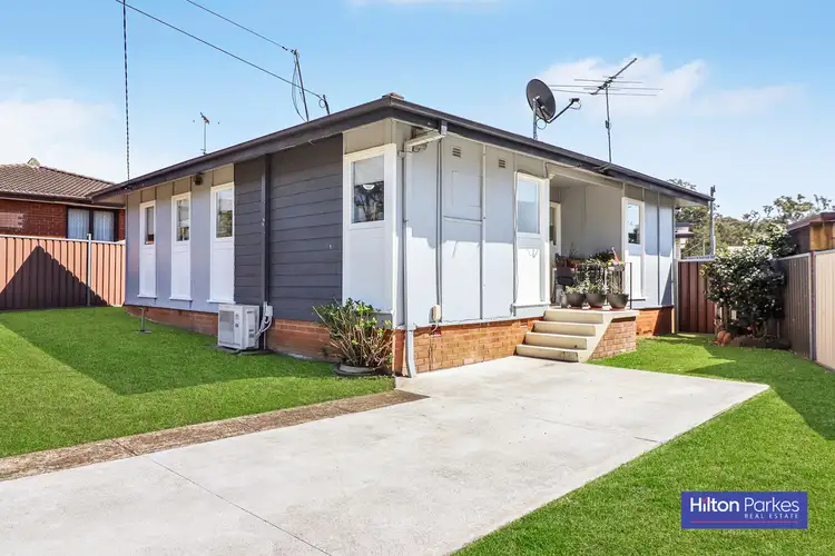 27 & 27A Captain Cook Drive, Willmot NSW 2770