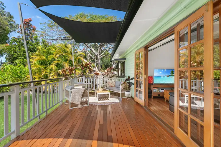 15 Railway Parade, Pomona QLD 4568