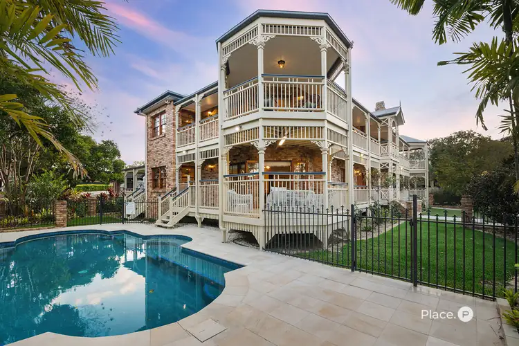 1 Rinaldi Court, Carindale QLD 4152