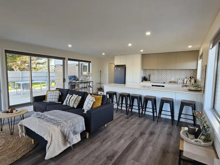 Fifth view of Homely house listing, 2/7 Amos Place, Swansea TAS 7190