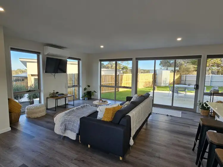 Sixth view of Homely house listing, 2/7 Amos Place, Swansea TAS 7190