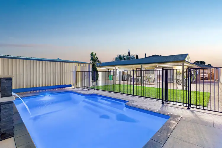 4 Chelan Way, Secret Harbour WA 6173