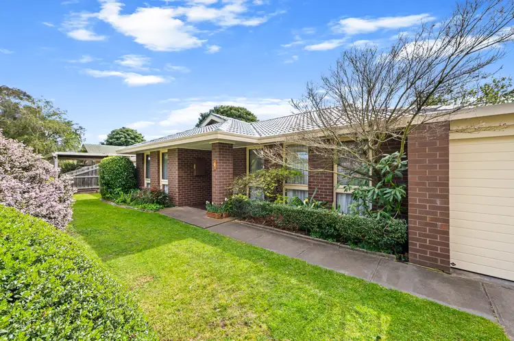 9 Canopus Court, Sale VIC 3850