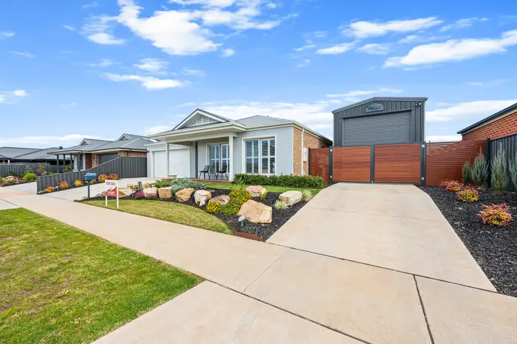 49 Swan Lake Drive, Sale VIC 3850