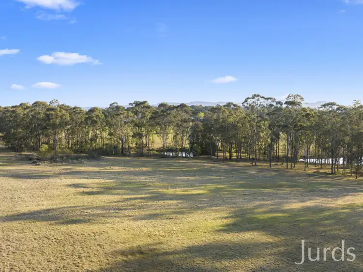 24B The Ballabourneen, Lovedale NSW 2325