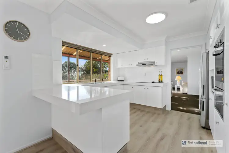 17 Castlecrag Avenue, Banora Point NSW 2486